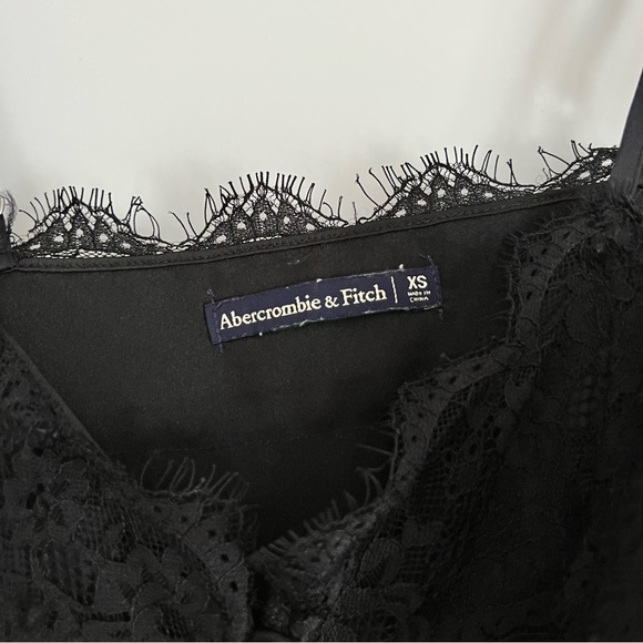 Abercrombie & Fitch Black Satin Lace Cami Tank - Picture 3 of 4